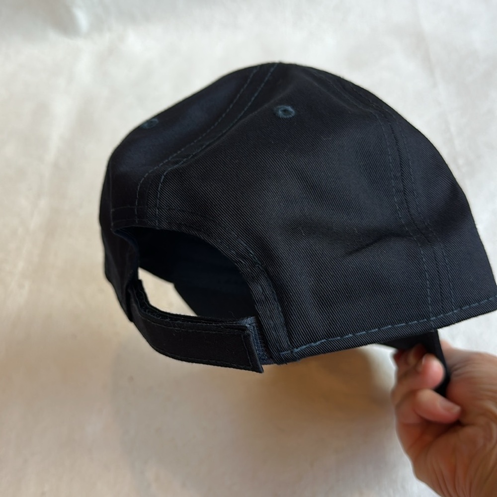New, New York Yankees Baseball Cap Hat in dark navy blue with white Logo, OSFM - Picture 5 of 9